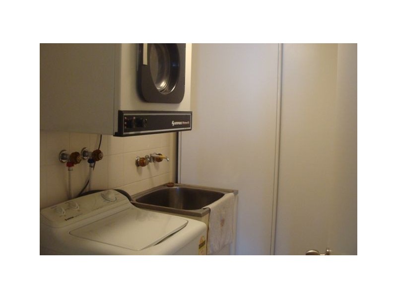 81/17 Bayview Street, Runaway Bay QLD 4216