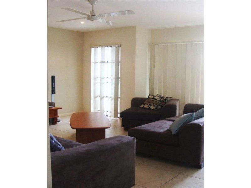 2/22 Beatty Street, Southport QLD 4215