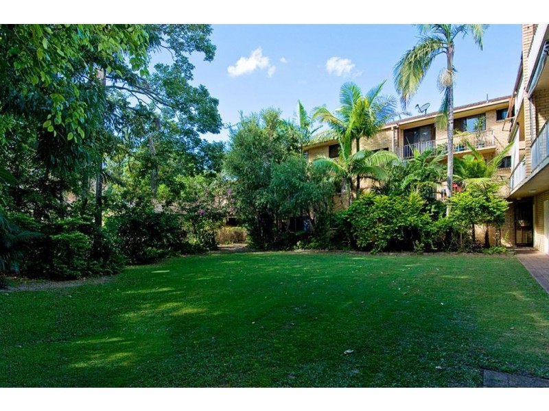 1/3 Lind Avenue, Palm Beach QLD 4221