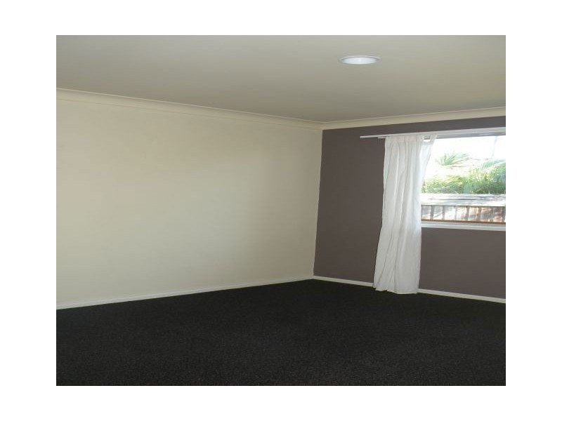 12 Aroona Avenue, Broadbeach Waters QLD 4218