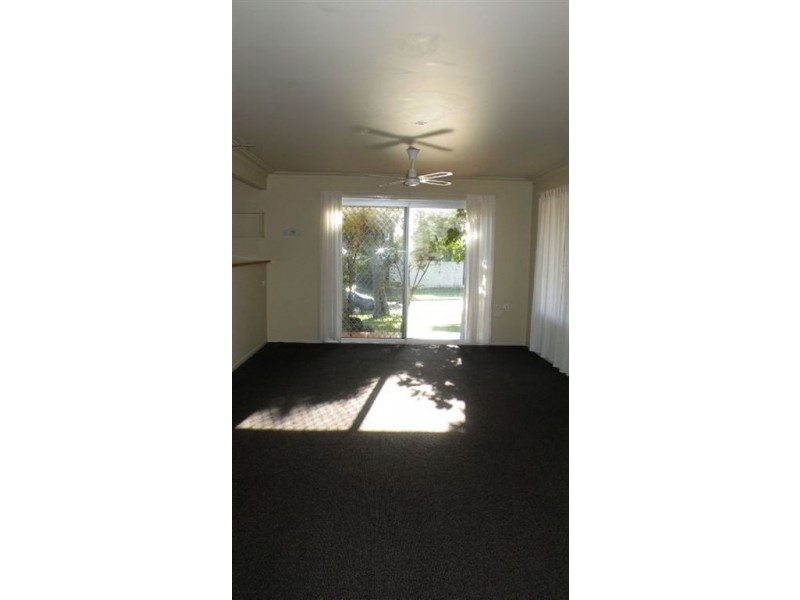 12 Aroona Avenue, Broadbeach Waters QLD 4218