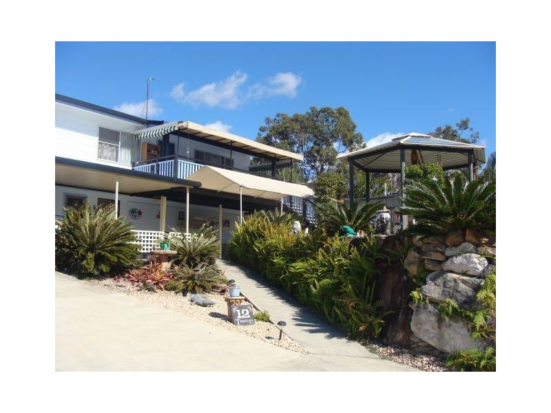 12 Tasman Avenue, Molendinar QLD 4214