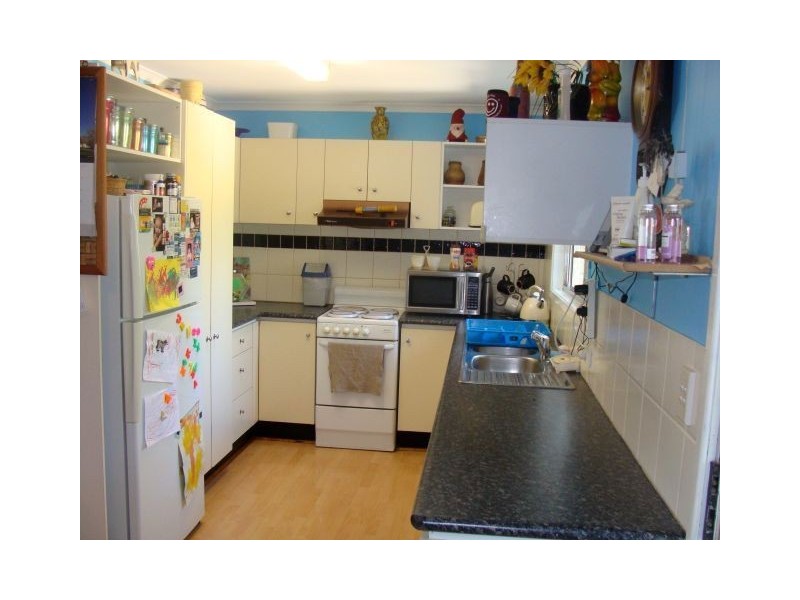 12 Tasman Avenue, Molendinar QLD 4214