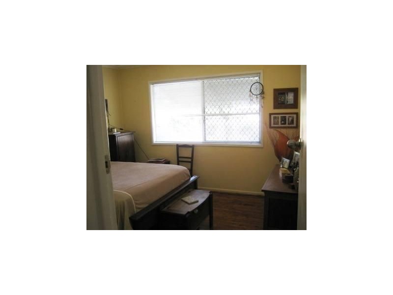 23 Ewan Street, Southport QLD 4215