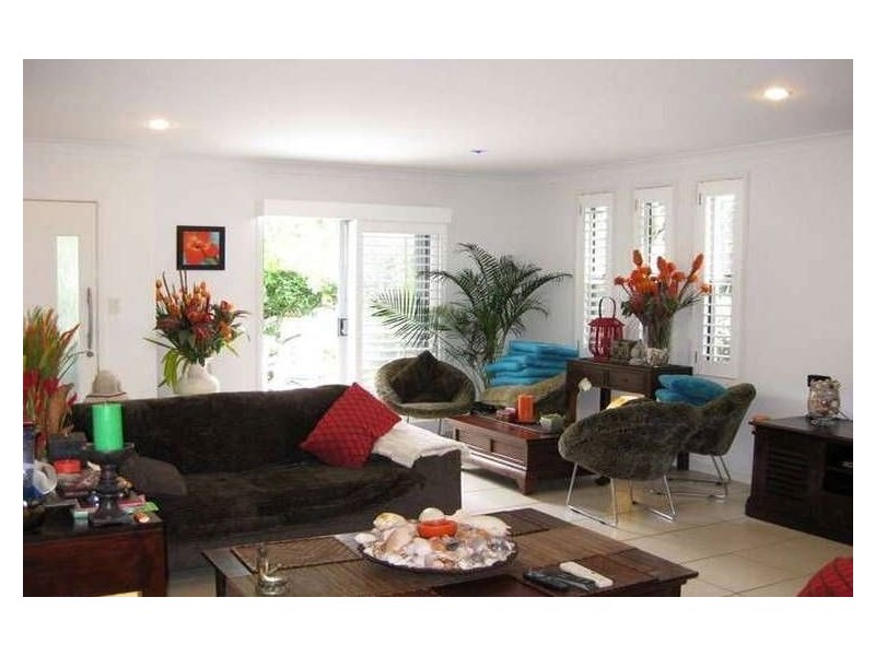 2/23 Hunter Avenue, Labrador QLD 4215