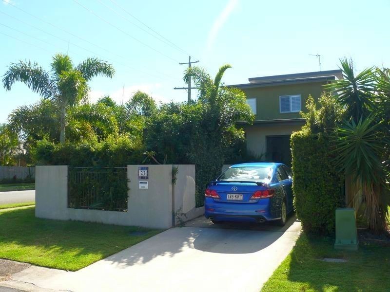 2/23 Hunter Avenue, Labrador QLD 4215