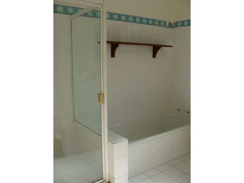 23 Caroline Street, Southport QLD 4215