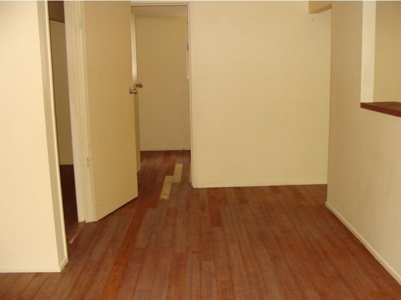 23 Caroline Street, Southport QLD 4215