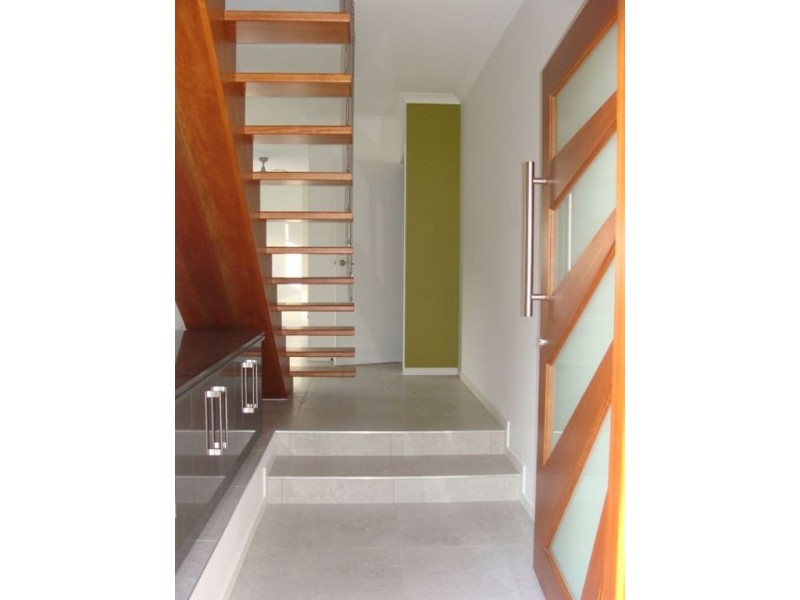 1/3 Tuesley Court, Southport QLD 4215