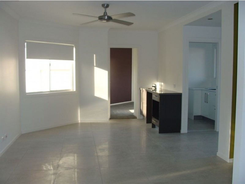 1/3 Tuesley Court, Southport QLD 4215