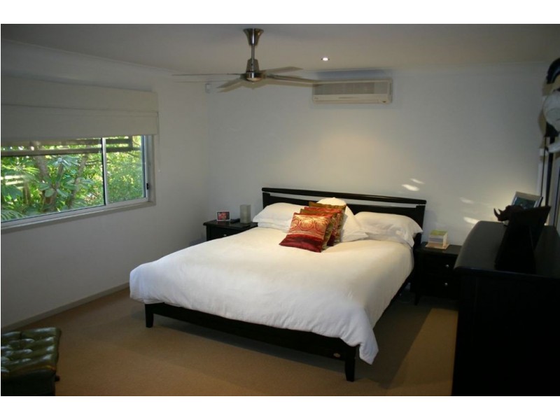 2/42 Margaret, Southport QLD 4215