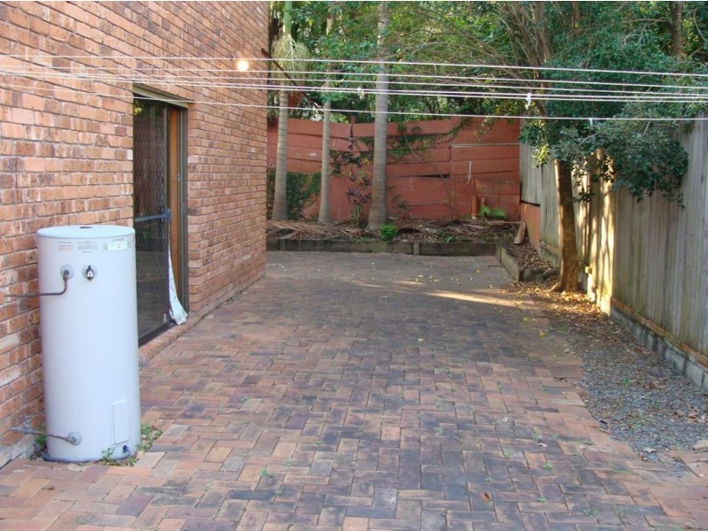 4/57 Benowa Rd, Southport QLD 4215