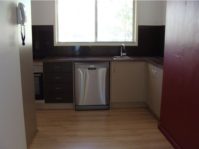 1/4 Ellen Street, Southport QLD 4215