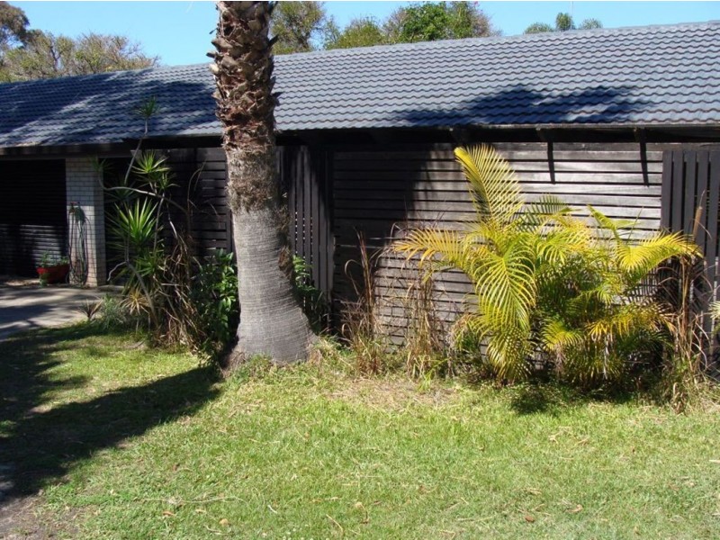 1/4 Ellen Street, Southport QLD 4215