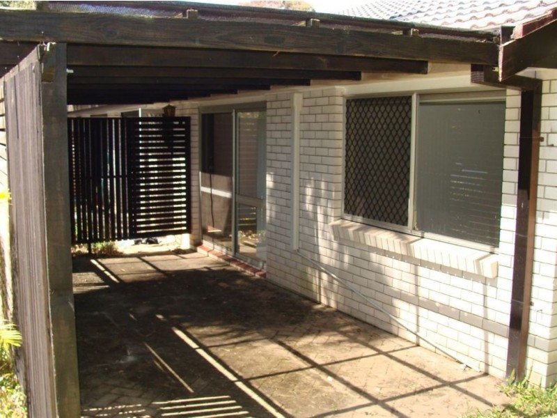 1/4 Ellen Street, Southport QLD 4215