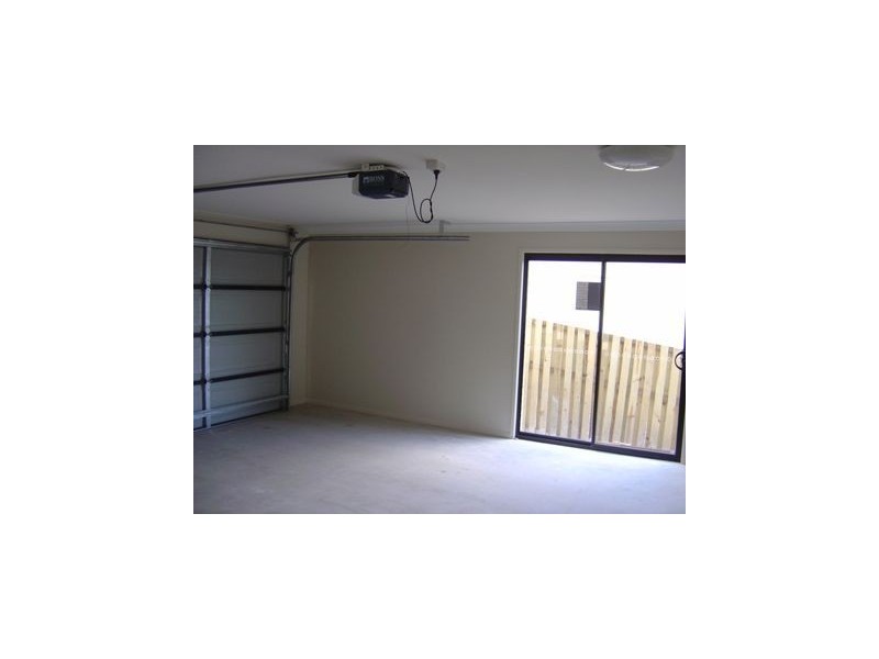 42 Banksia Drive, Raceview QLD 4305