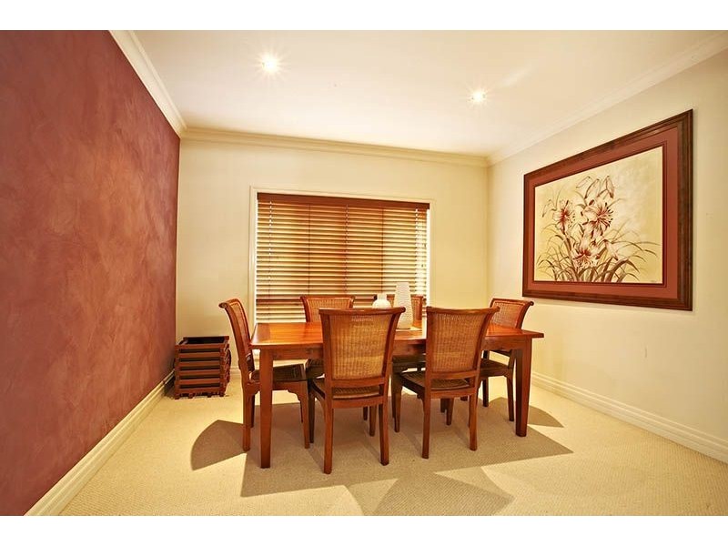 44 Meadowlake Drive, Carrara QLD 4211