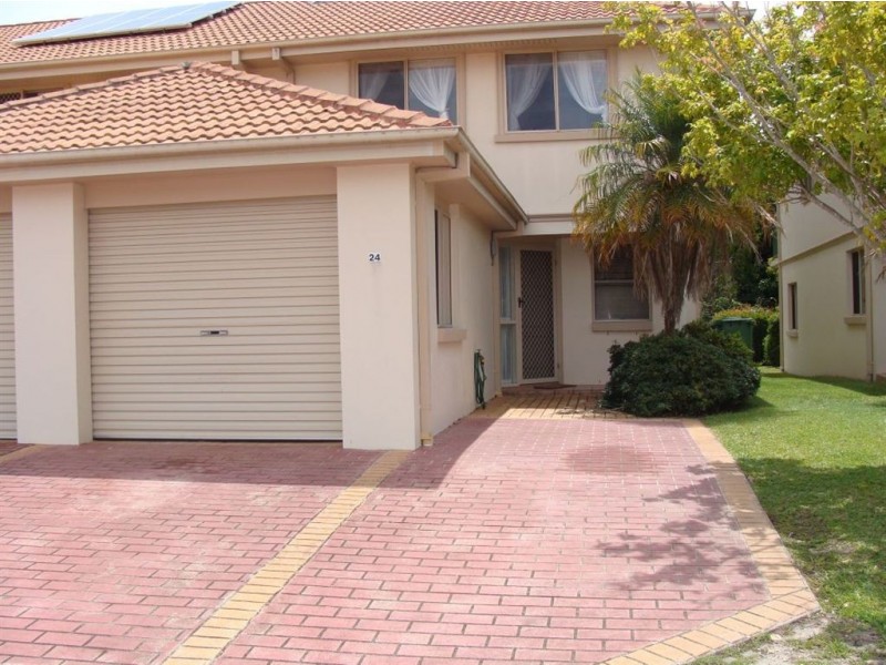 24/5 Bronberg Court, Southport QLD 4215