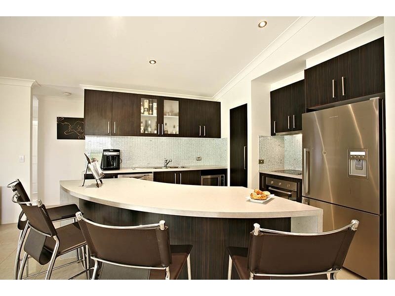 22 Elkins Street, Pacific Pines QLD 4211