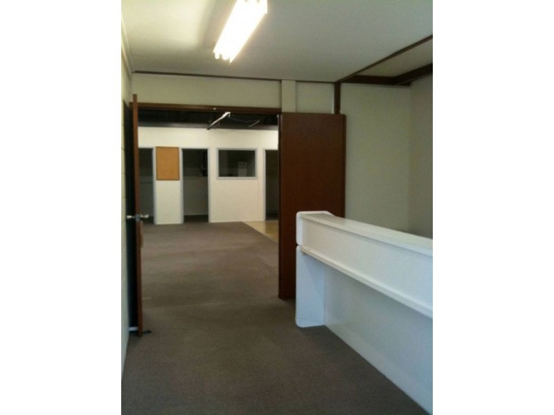 2/28 Greg Chappell Drive, Burleigh Heads QLD 4220