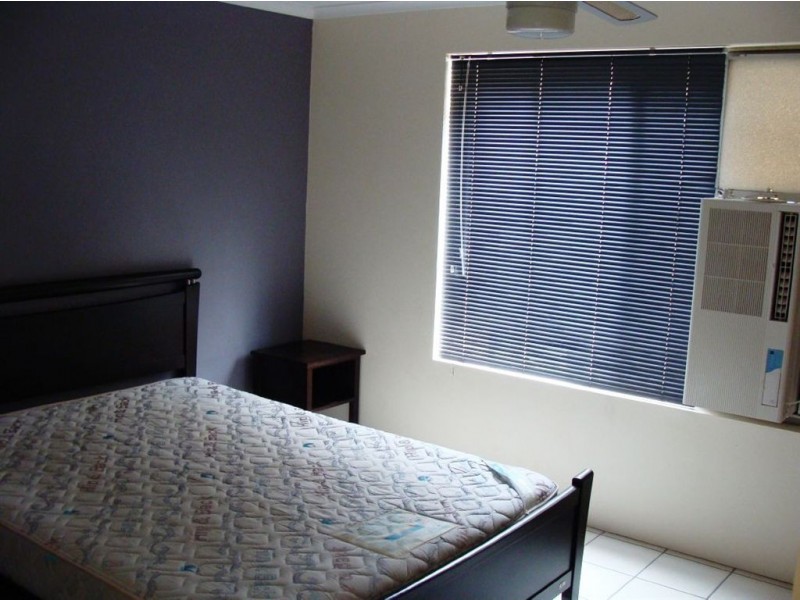 1/25 White Street, Southport QLD 4215