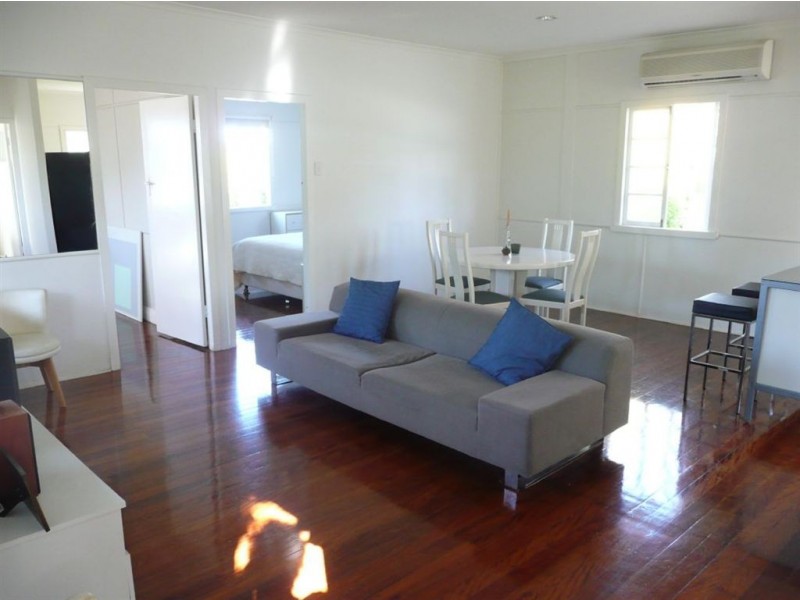 7 Graham Street, Southport QLD 4215