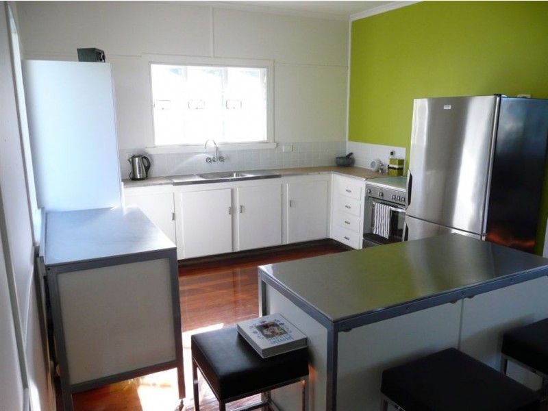 7 Graham Street, Southport QLD 4215