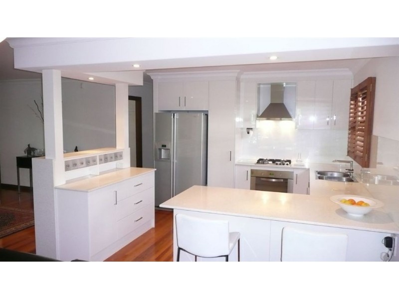 6 Elaine Street, Southport QLD 4215