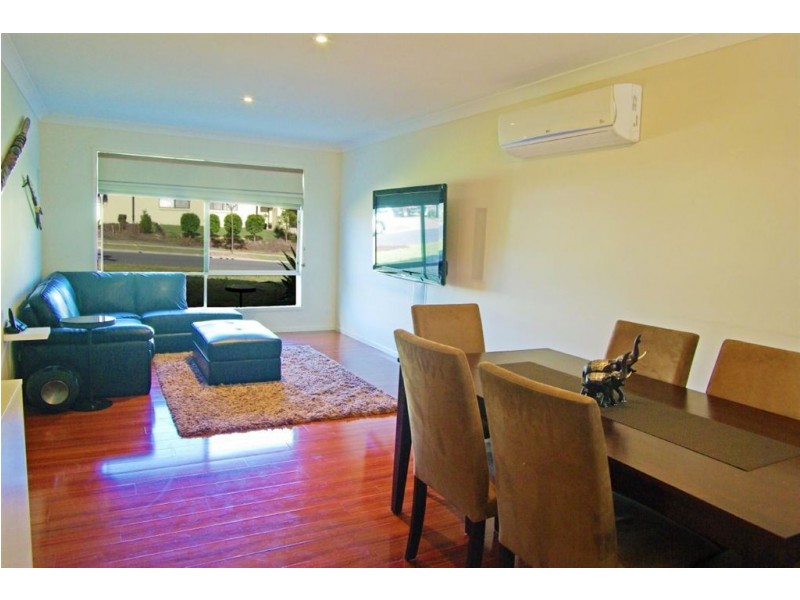 2 Tarrina Crescent, Pacific Pines QLD 4211