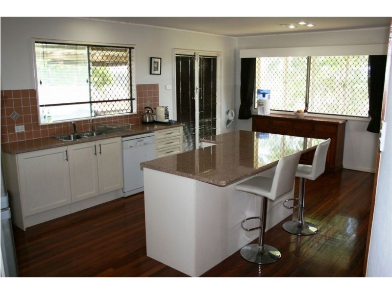 34 Cresthaven Drive, Mansfield QLD 4122