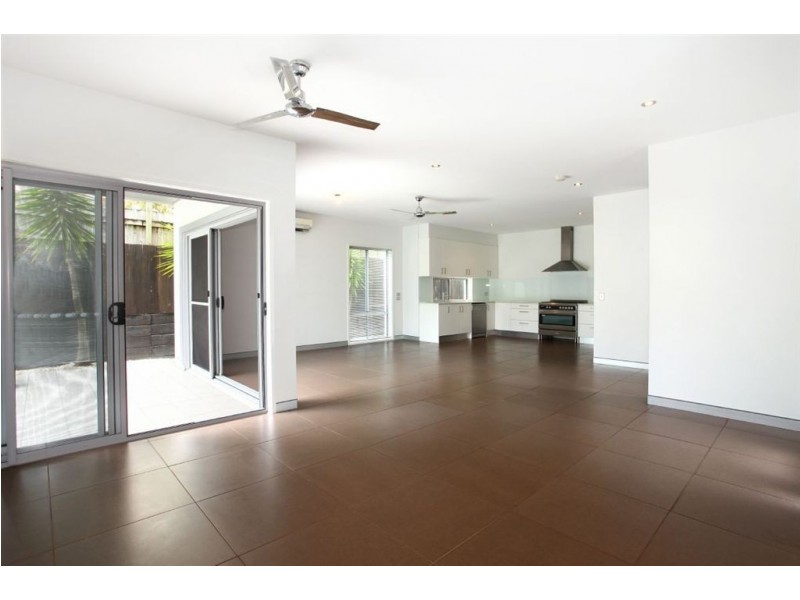 44 Meron Street, Southport QLD 4215