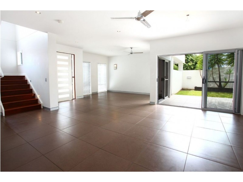 44 Meron Street, Southport QLD 4215