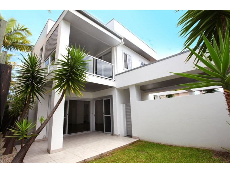 44 Meron Street, Southport QLD 4215