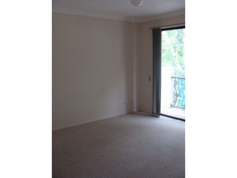 9/37 Harley Street, Labrador QLD 4215