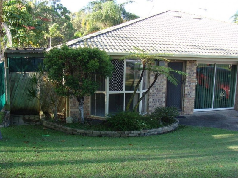 1/5 Jessica Court, Arundel QLD 4214