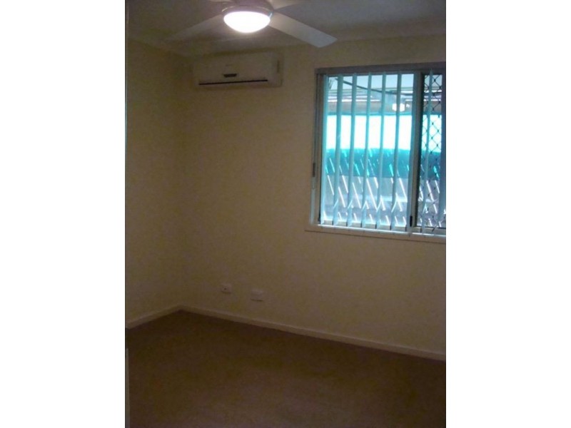 1/5 Jessica Court, Arundel QLD 4214