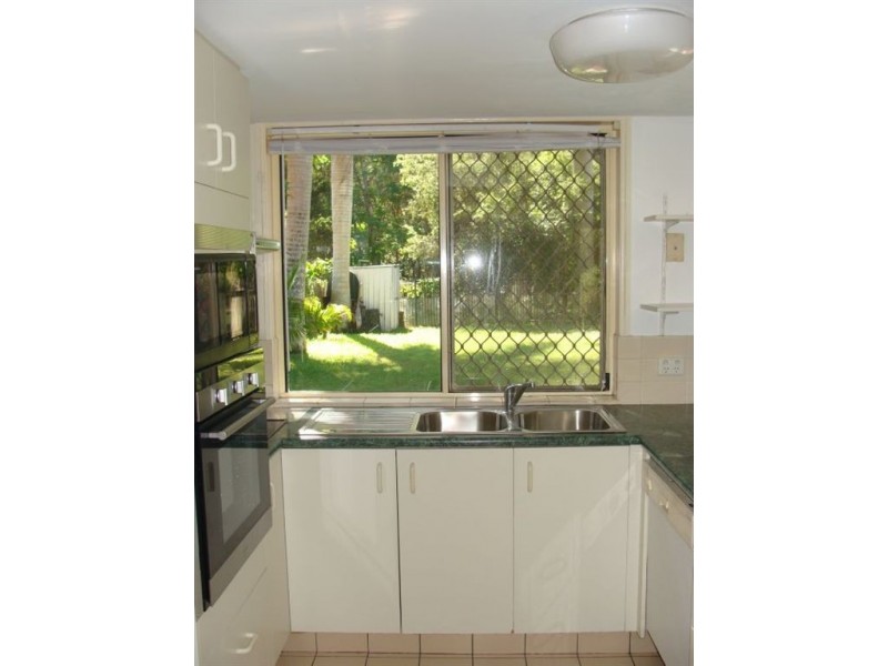 13/482 Pine Ridge Road, Coombabah QLD 4216