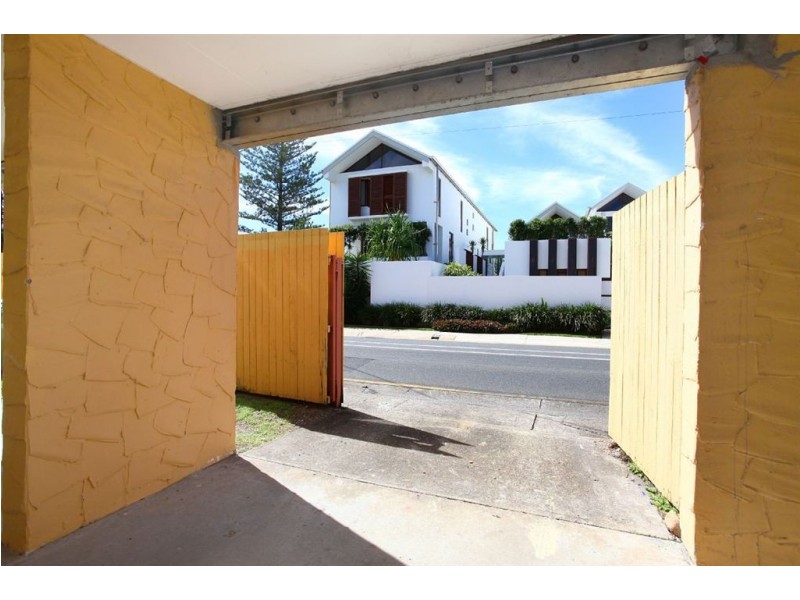 1/4 Sunbrite Avenue, Mermaid Beach QLD 4218