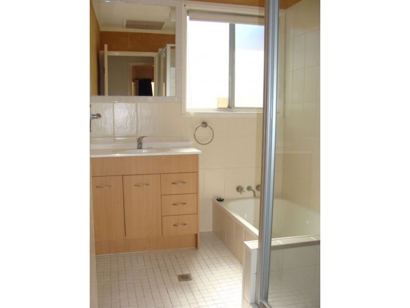 34 Whitby Street, Southport QLD 4215