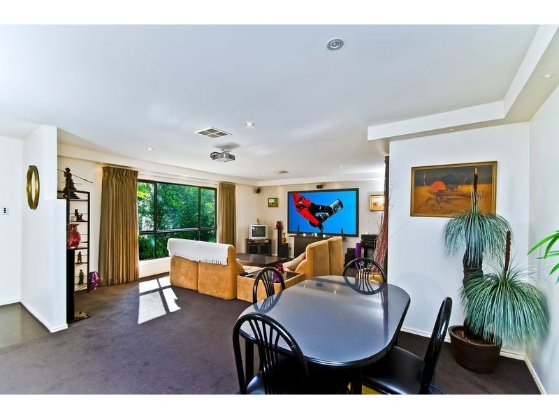 34 Coogeen Street, Bundall QLD 4217