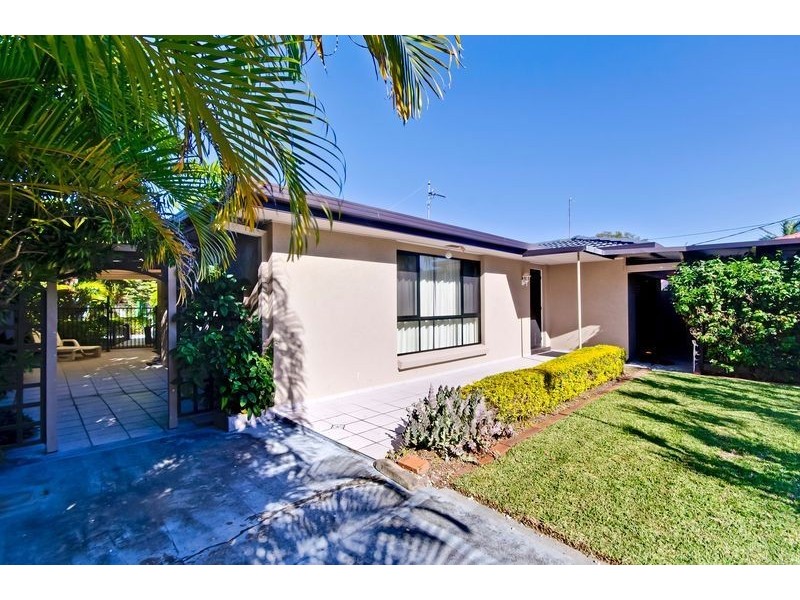 34 Coogeen Street, Bundall QLD 4217