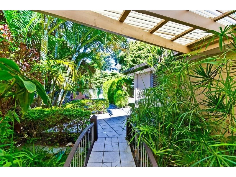 34 Coogeen Street, Bundall QLD 4217