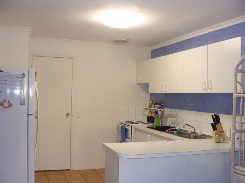 1/2 Echidna Ct, Coombabah QLD 4216