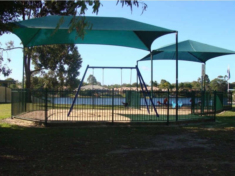 1/2 Echidna Ct, Coombabah QLD 4216