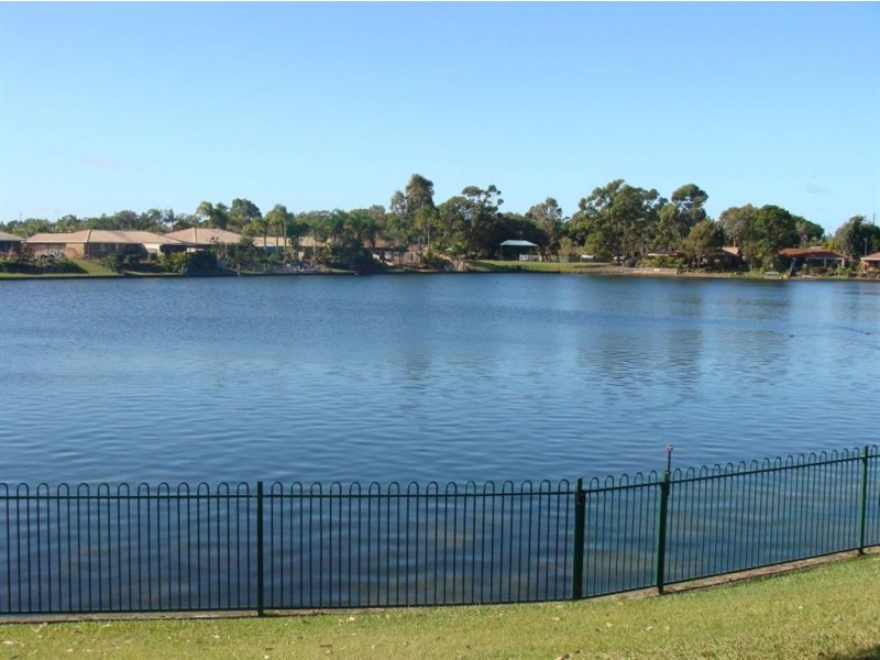 1/2 Echidna Ct, Coombabah QLD 4216