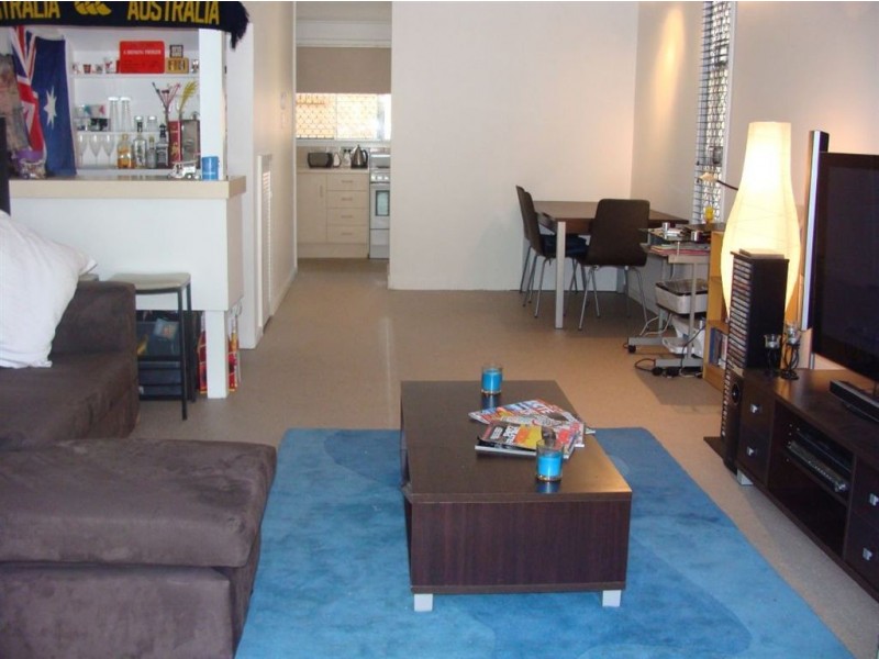 12/9 Weemala Street, Chevron Island QLD 4217