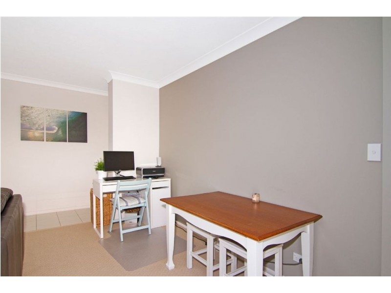 8 554 Marine Parade, Biggera Waters QLD 4216