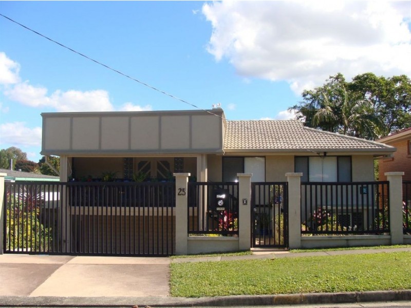 25 Eileen Street, Southport QLD 4215