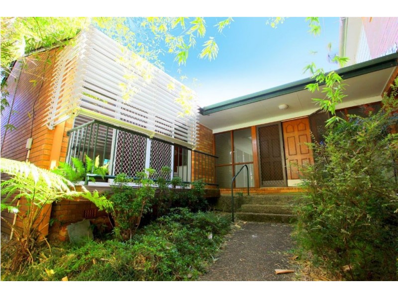 1/7A Government Road, Labrador QLD 4215