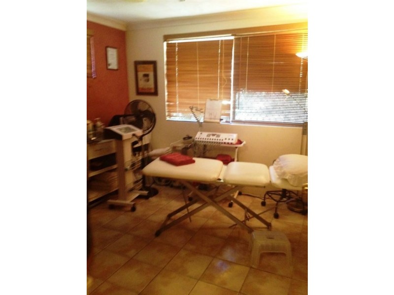 115 Bundall Road, Surfers Paradise QLD 4217